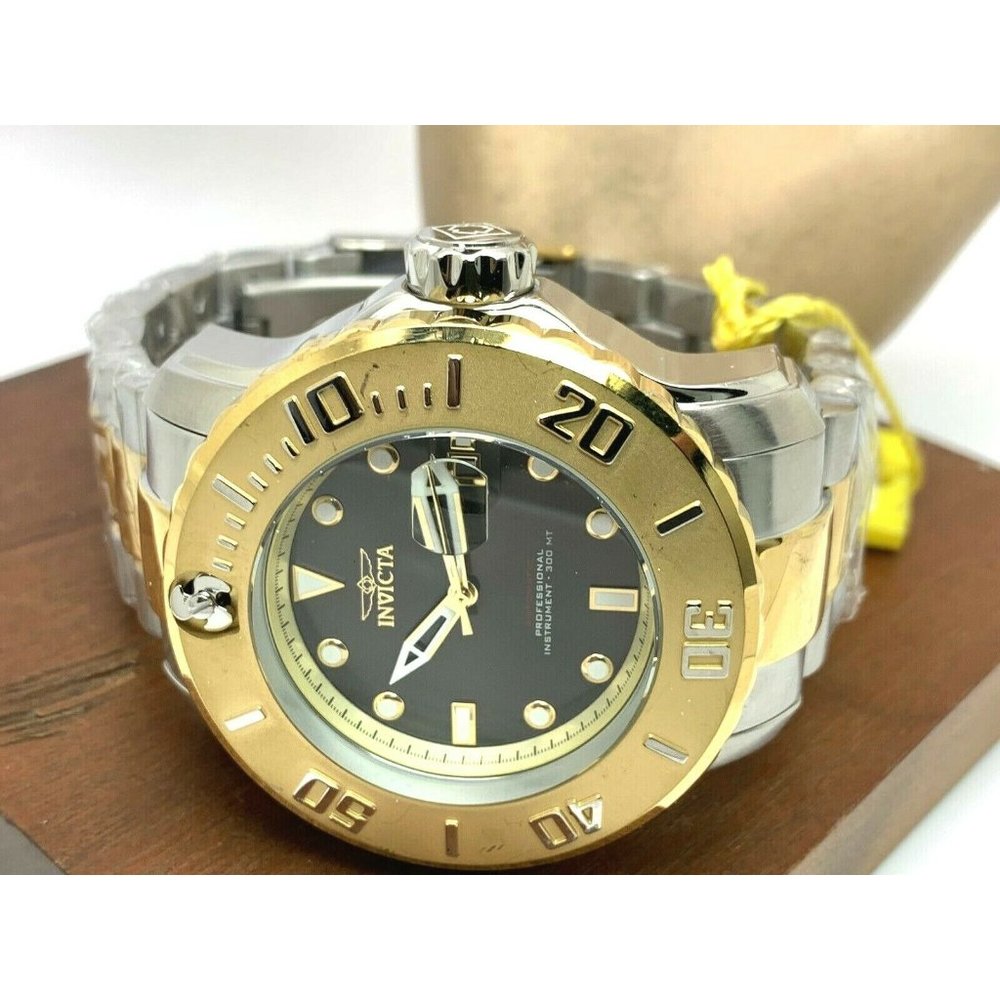 Invicta Men's Gold and Black Watch - Picture 8 of 12